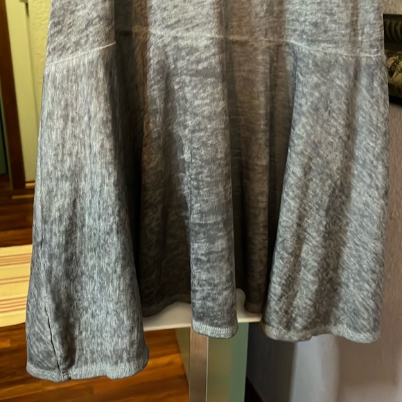 EUC Hollister Tank Top- Grey Sheer peplum hem Sz S - Picture 7 of 12